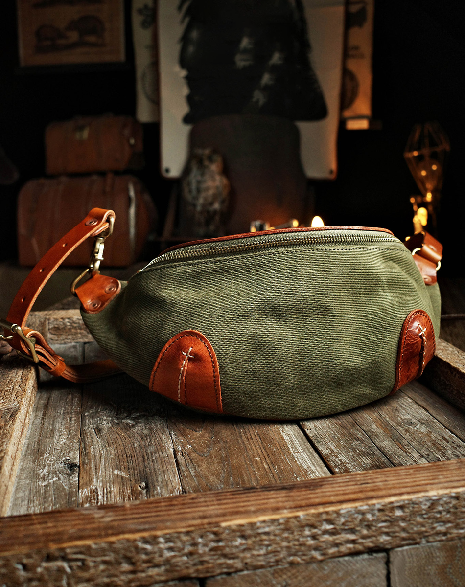 Crossbody Chest Bag for Commuting