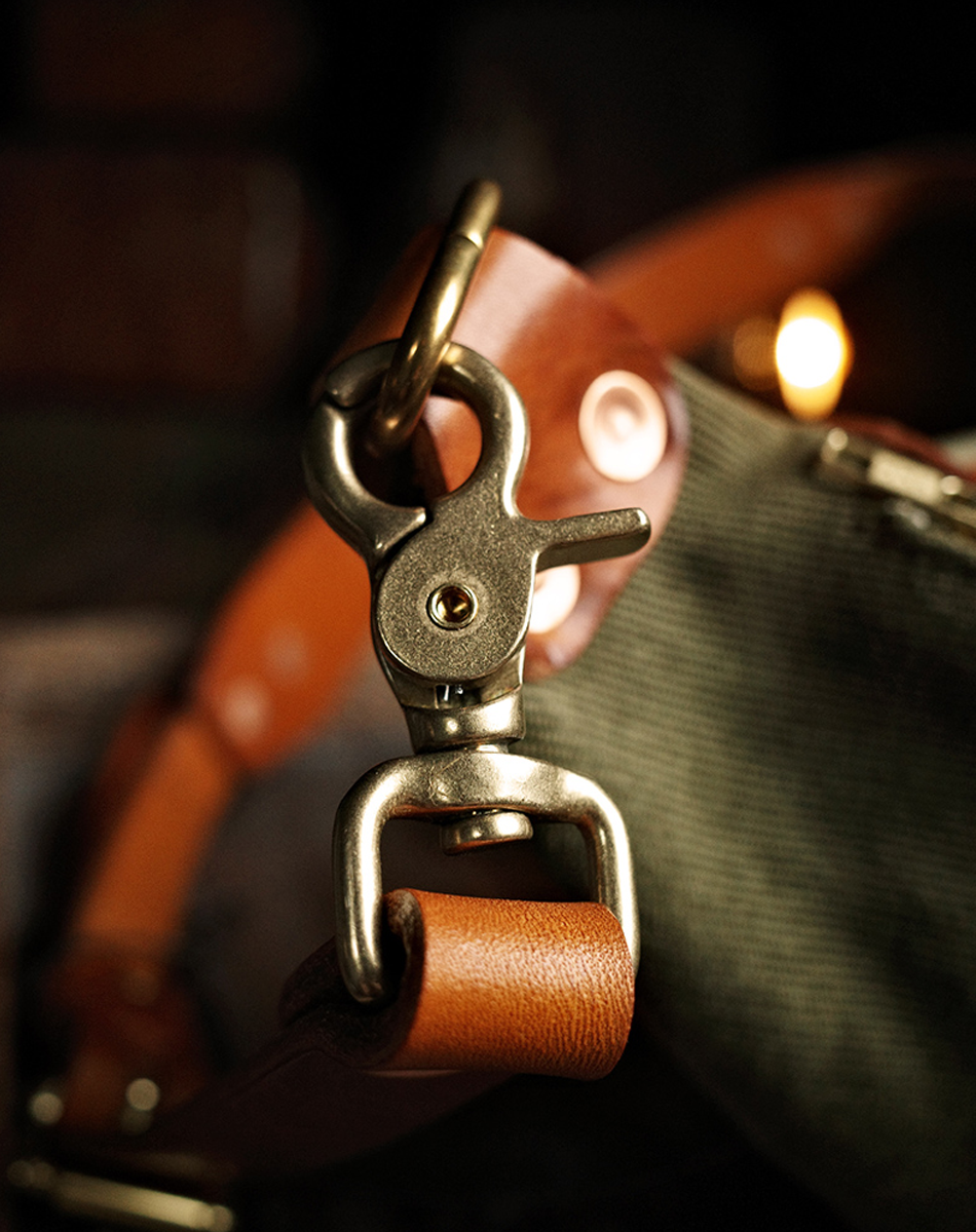 Canvas & Leather Commuter Sling Bag – Venzor