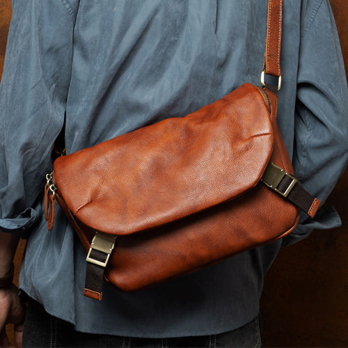 what is a messenger bag